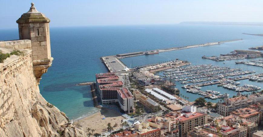 Flamenco, Apartamento Exclusivo De Dos Habitaciones En El Pleno Del Casco Antiguo, Alicante, Playa, Centro Historico, Rambla Exterior foto